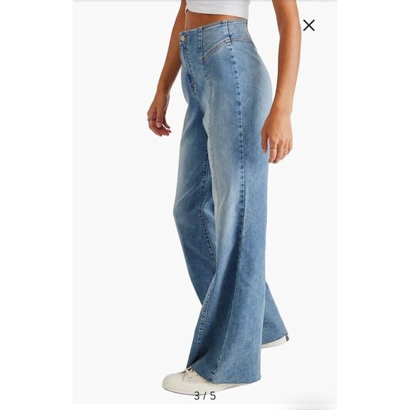 Free People sz 30 CRVY Wild Honey High Rise Flare Bells Jeans NWT Stretch Blue - Picture 2 of 10